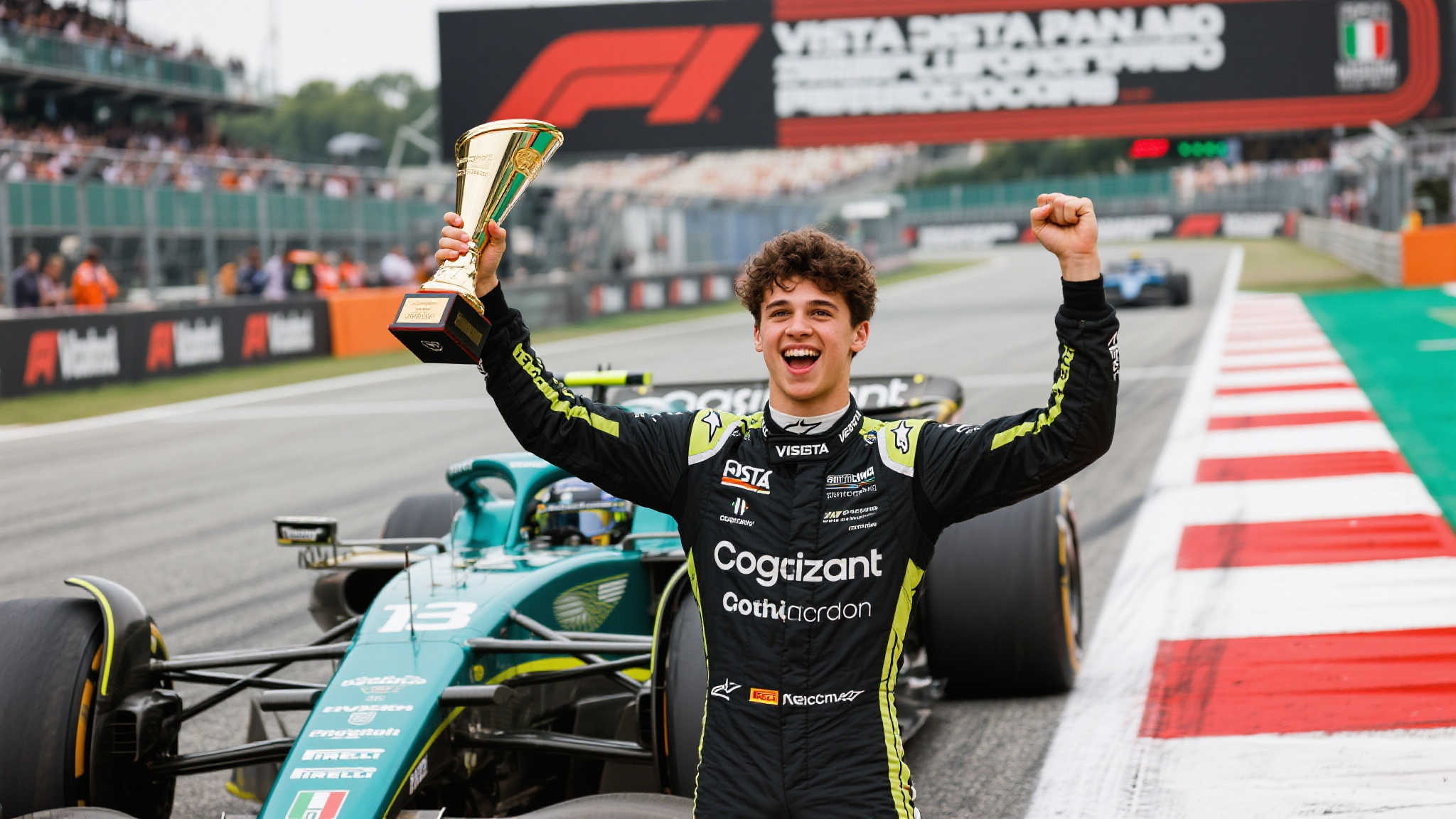 维斯塔潘称霸F1伊莫拉站，车迷高唱荷兰国歌共庆胜利